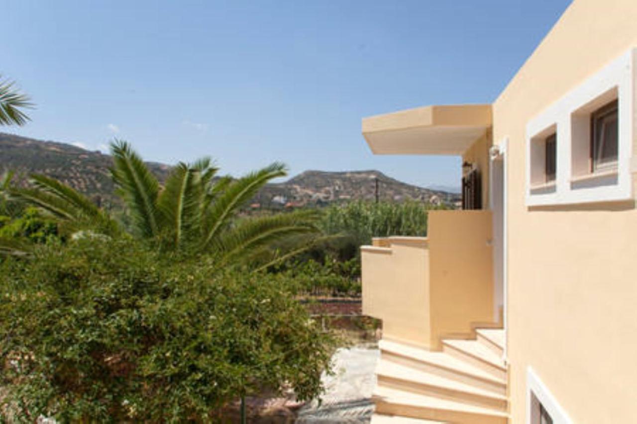 Makis Apartments Agia Fotia Sitia Bagian luar foto